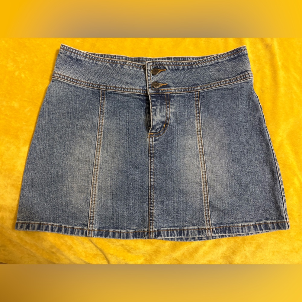 Guess jeans Blue Denim Mini Skirt! Size 28